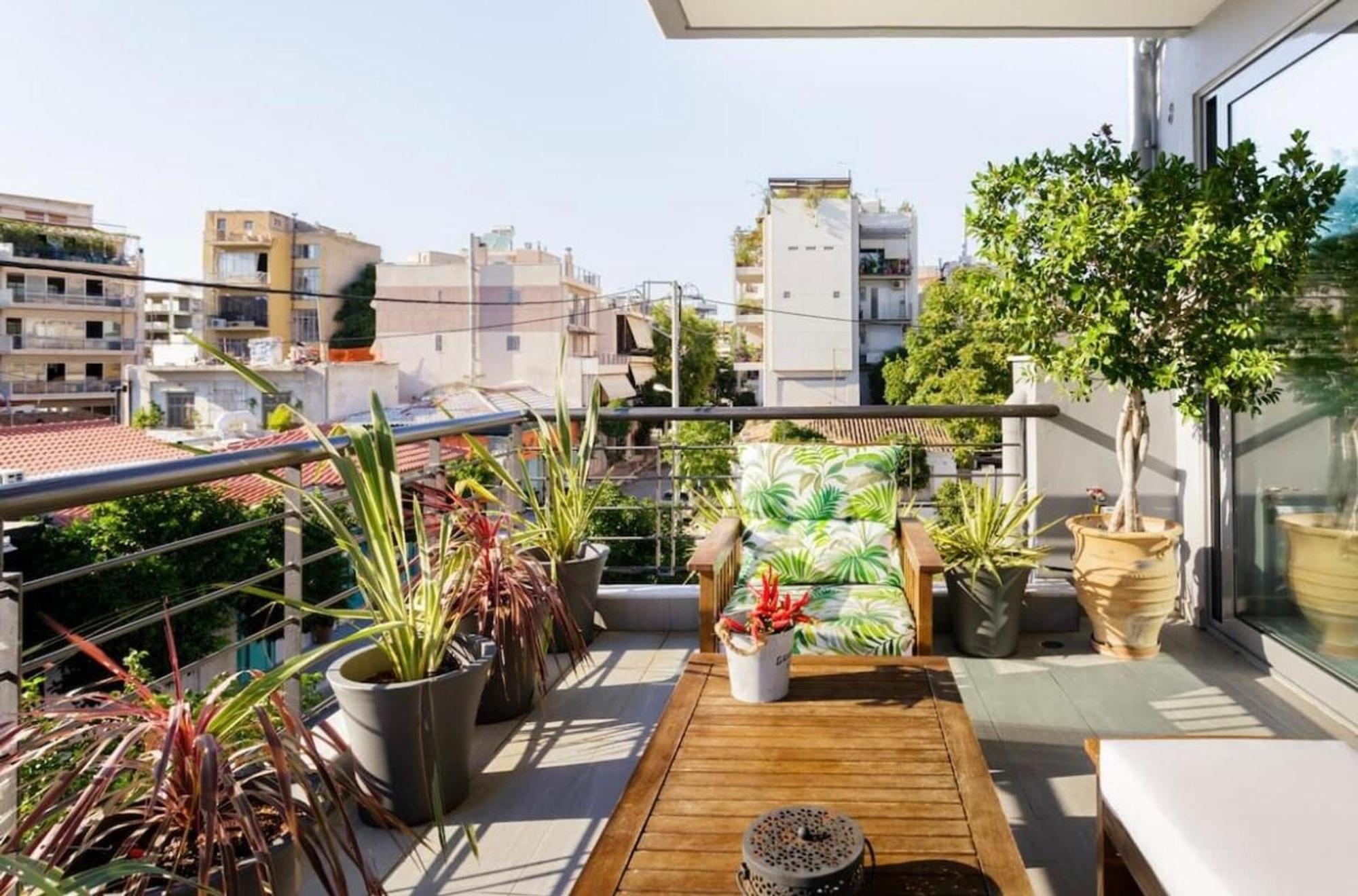 Apartamento Stylish Boutique Loft With Private Balcony Atenas Exterior foto