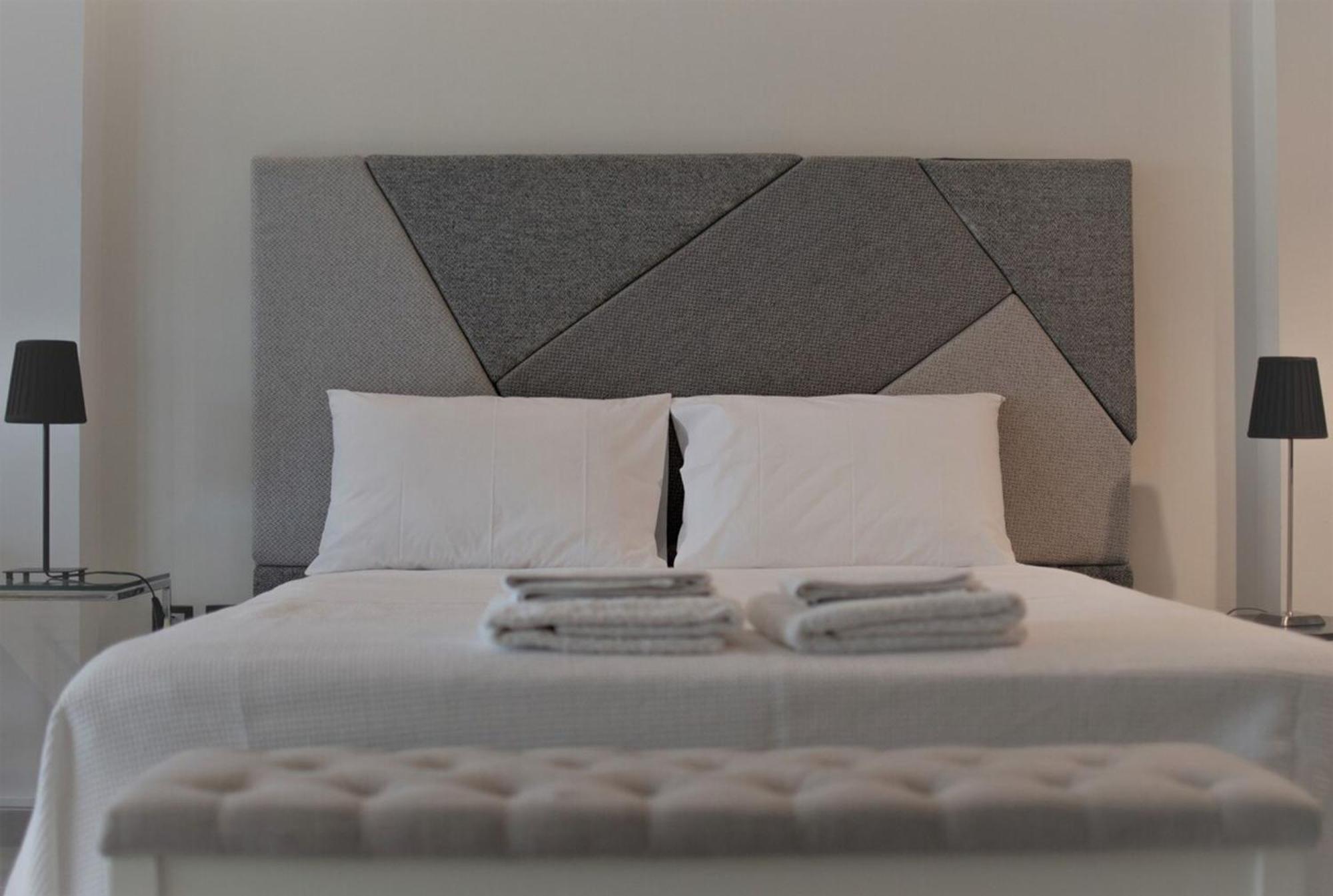Apartamento Stylish Boutique Loft With Private Balcony Atenas Exterior foto